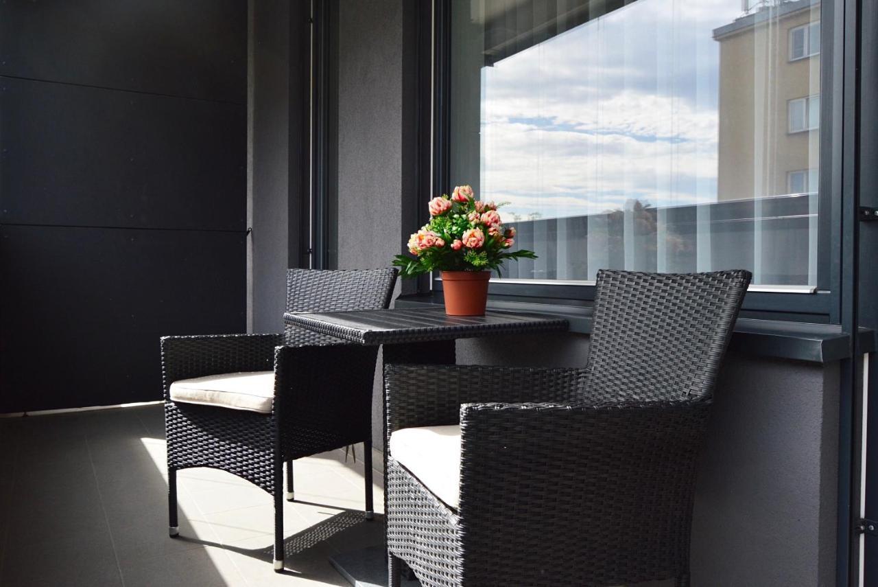Apartment With Free Parking In Prague Ngoại thất bức ảnh